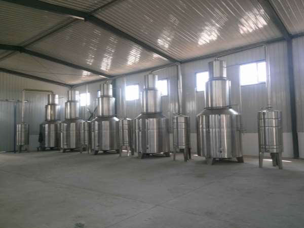 酒尾回收器(液態(tài)法白酒蒸餾設(shè)備) 酒尾回收器(液態(tài)法白酒蒸餾設(shè)備)